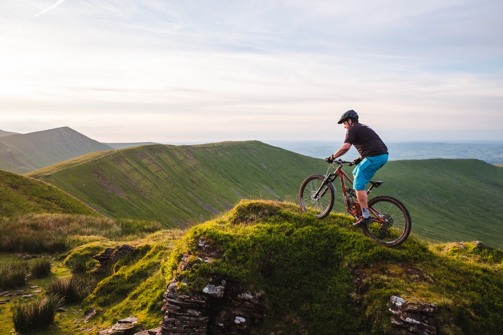 Black mountains bike repair workshop service